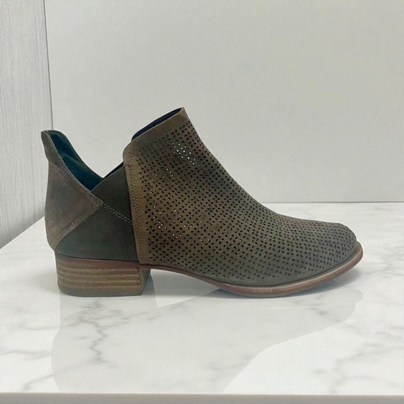 Vince Camuto Perforated Brown Celena Ankle Booties - Picture 2 of 4